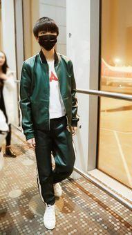 娱乐吃瓜君爱鞋男明星,揭秘爱鞋男明星的时尚鞋履情缘  第2张